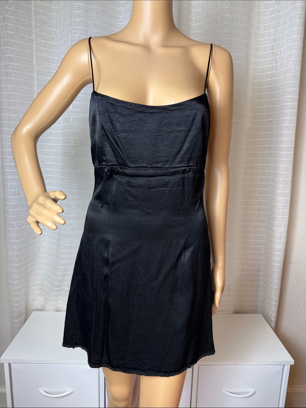 🌟Anthropologie 🌟Black Satin Spaghetti-Strap Mini Dress, 8